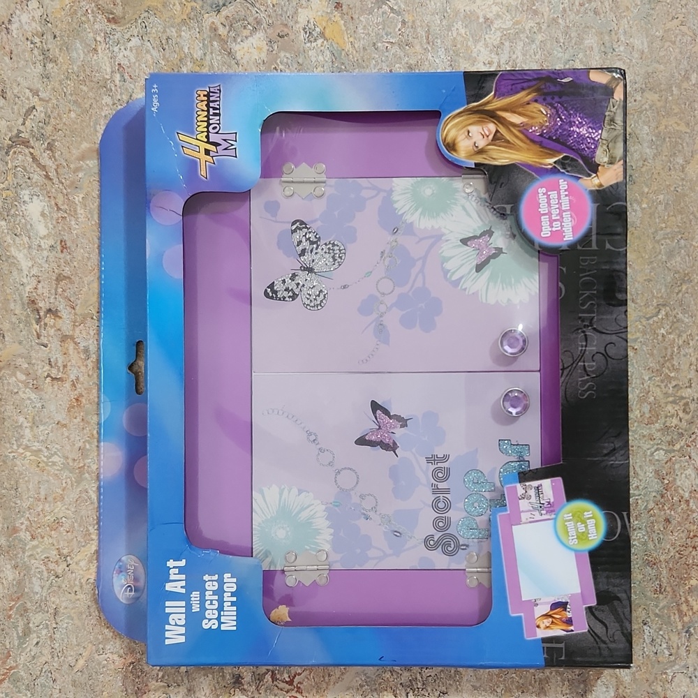 Hannah Montana Wall Art With Secret Mirror